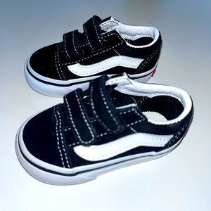 toddler black velcro VANS 3.5